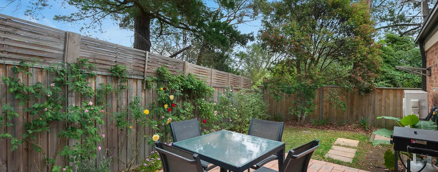 short stay accommodation with bbq outdoor area croydon melbourne