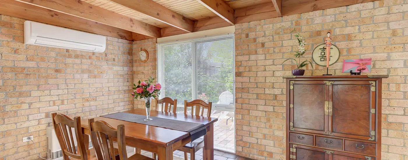 short term accommodation croydon one bedroom with dining area
